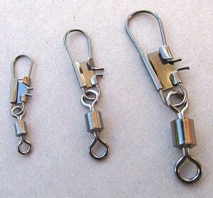 Black American snap swivel with lock clip